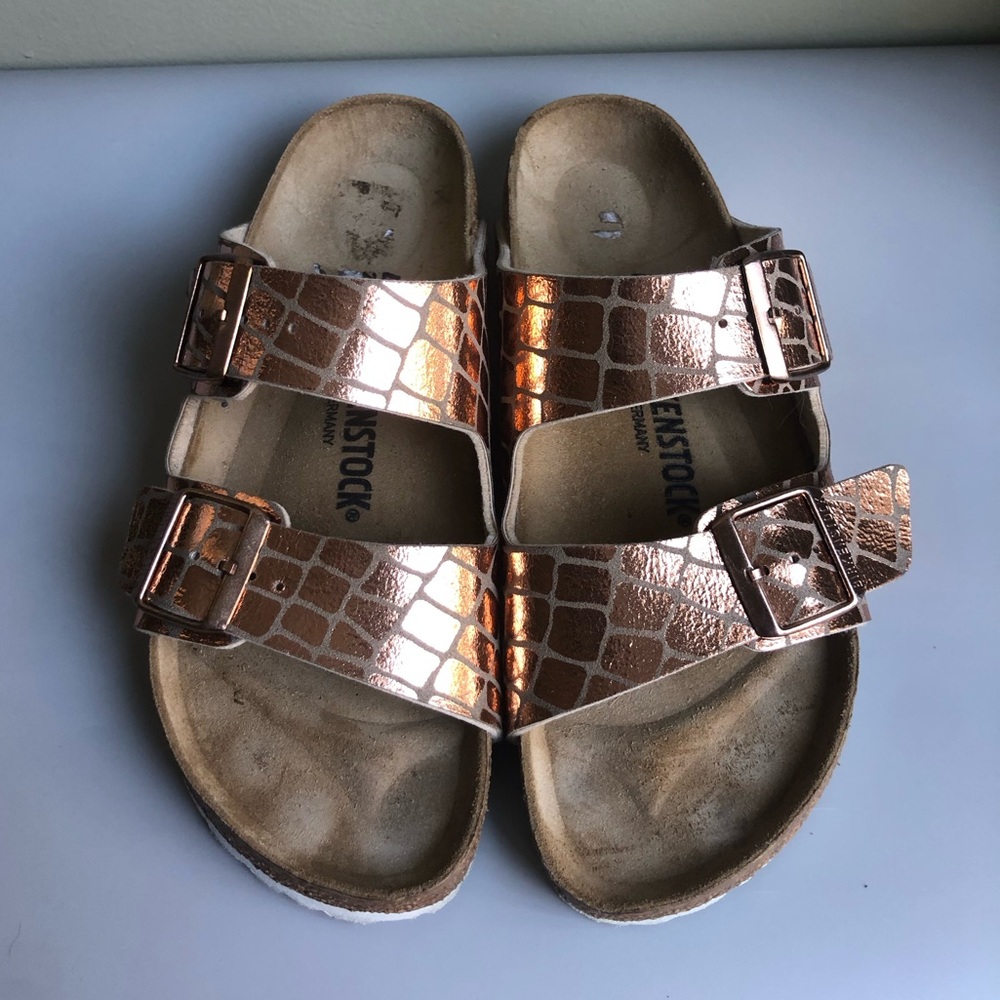 Birkenstock Arizona Metallic Gator Gleam Cooper Sandals Size: EUR 40 = US 9.5